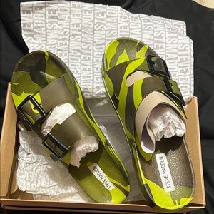 Steve Madden Camouflage Sandals